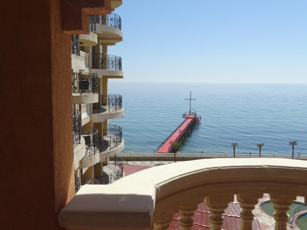 Elenite Private Apartments Luaran gambar