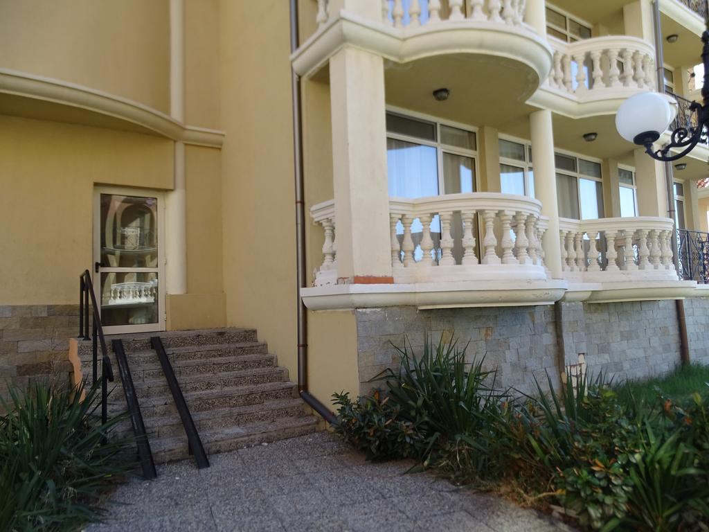 Elenite Private Apartments Luaran gambar