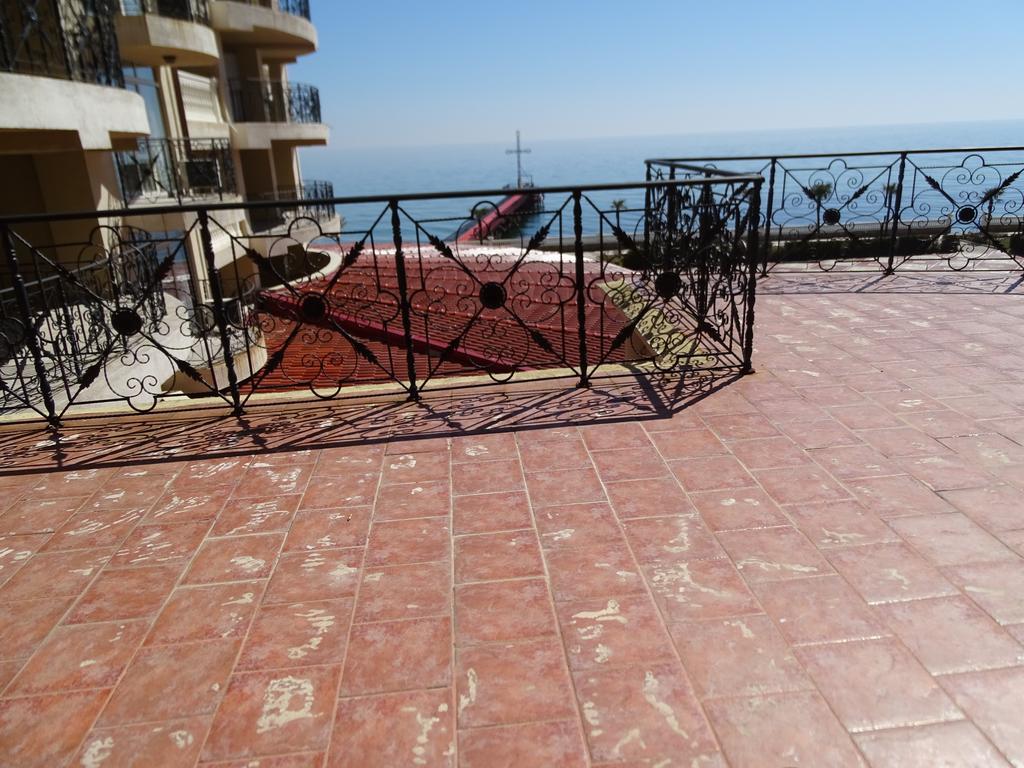 Elenite Private Apartments Luaran gambar