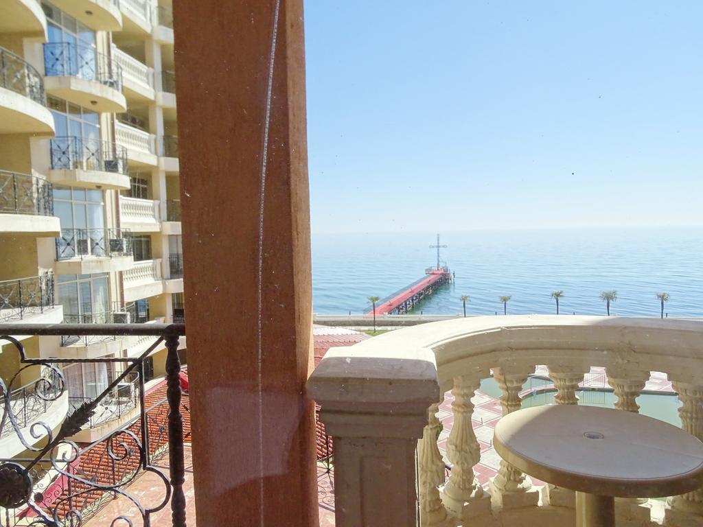 Elenite Private Apartments Luaran gambar