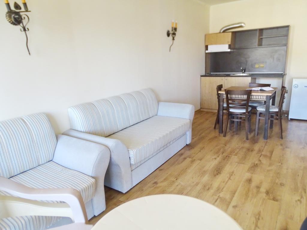 Elenite Private Apartments Luaran gambar