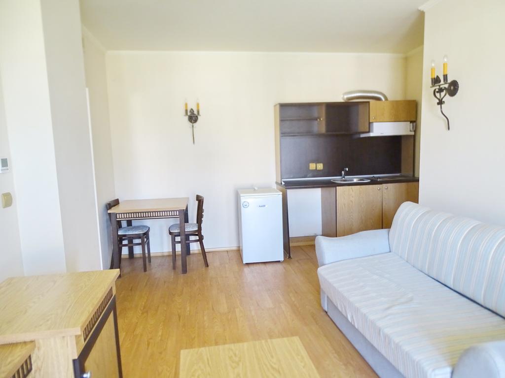 Elenite Private Apartments Luaran gambar