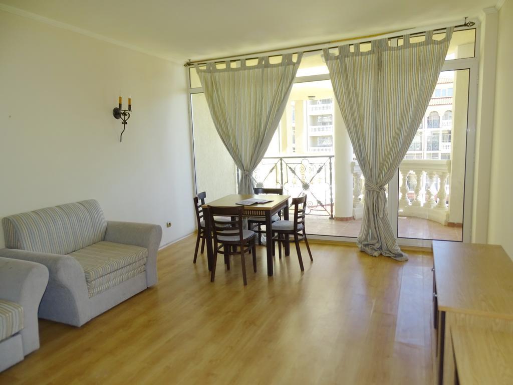Elenite Private Apartments Luaran gambar
