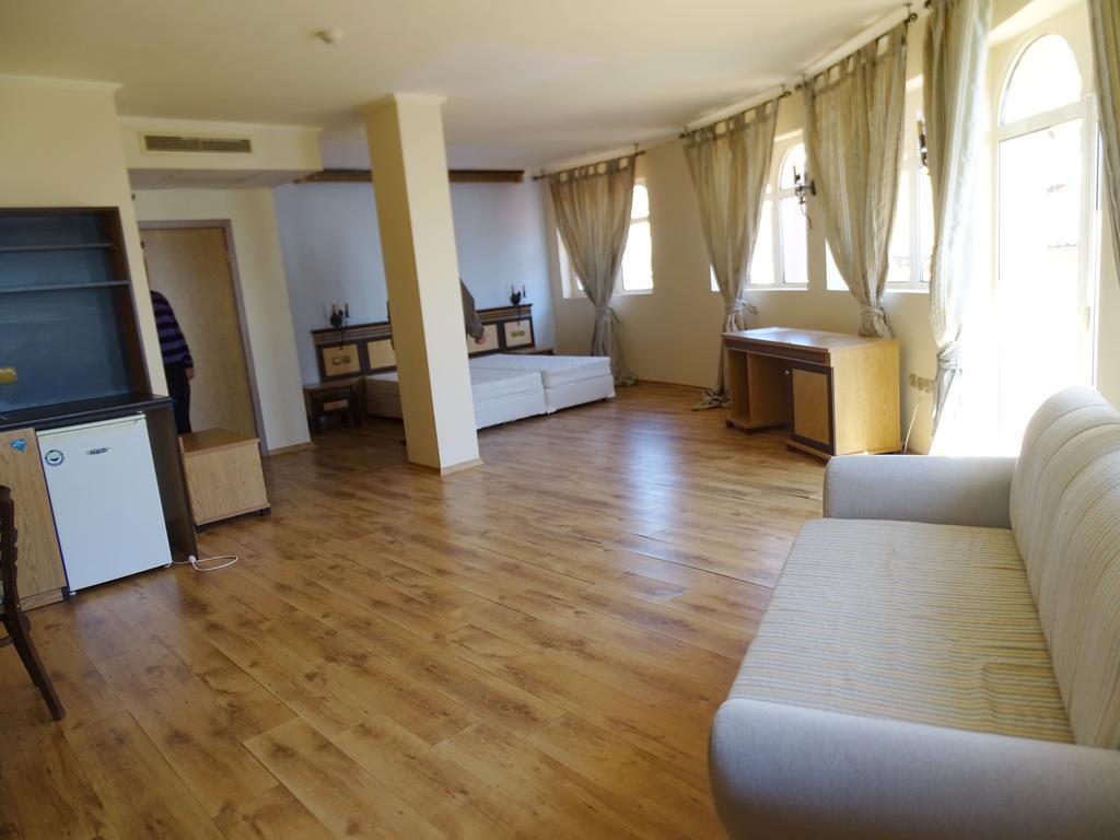Elenite Private Apartments Luaran gambar