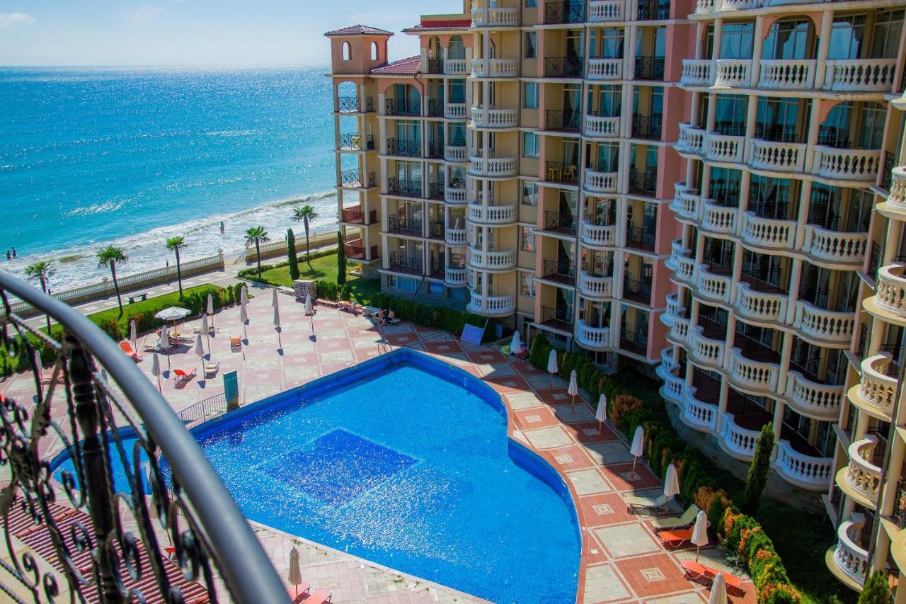 Elenite Private Apartments Luaran gambar