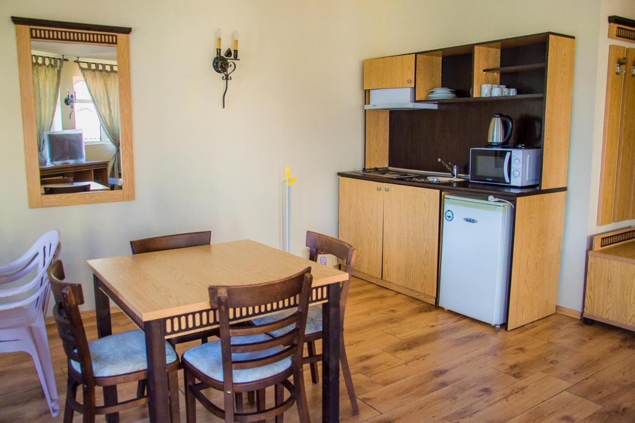 Elenite Private Apartments Luaran gambar